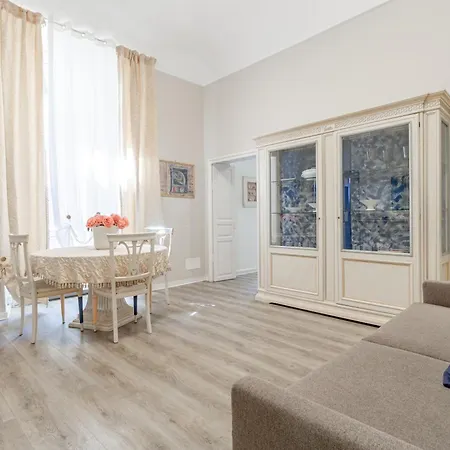 公寓 H11 The Kingdom's Centro-sanremo 圣雷默